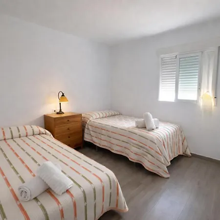 Stunning Sea View Beachfront 3br Yago Tower *