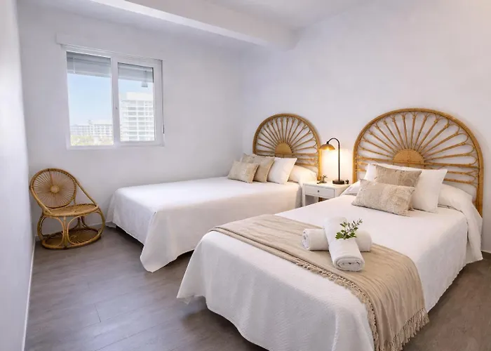 Stunning Sea View Beachfront 3br Yago Tower Apartment